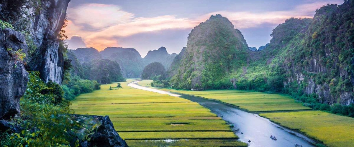 HOA LU – TRANG AN - MUA CAVE - 1 DAY TRIP BY LIMOUSINE (Cycling)