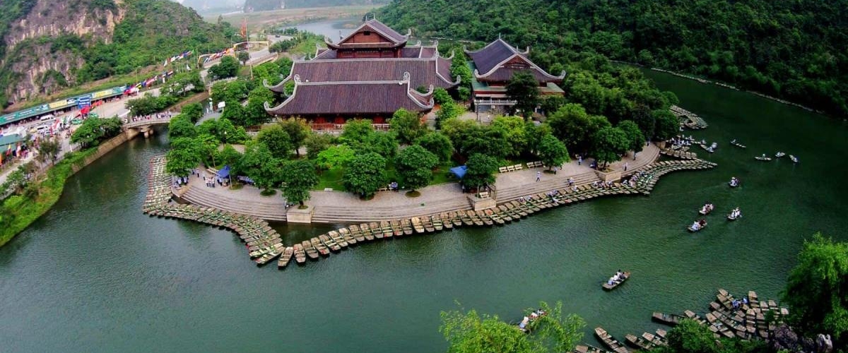HOA LU - TAM COC  - 1 DAY TRIP BY LIMOUSINE (Cycling)