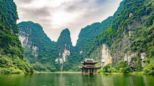 HOA LU – TRANG AN - MUA CAVE - 1 DAY TRIP BY LIMOUSINE (Cycling)