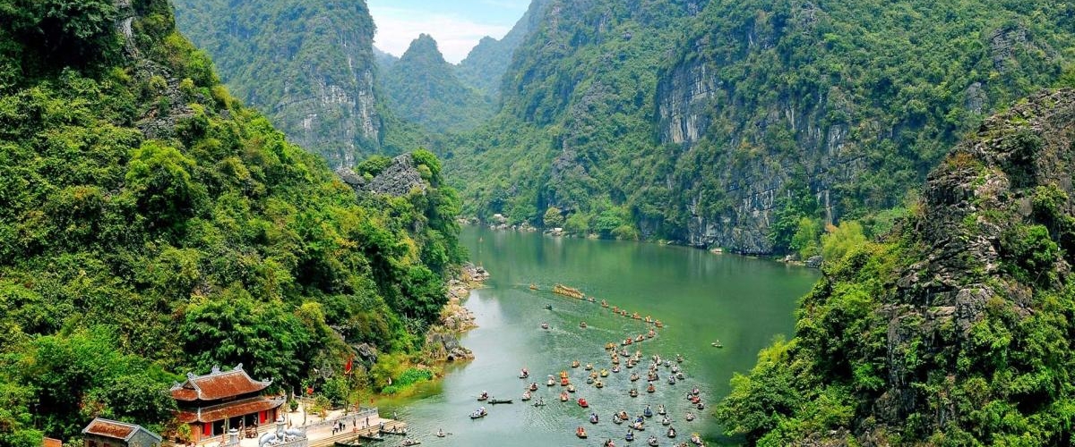 HOA LU – TRANG AN - MUA CAVE - 1 DAY TRIP BY LIMOUSINE (Cycling)