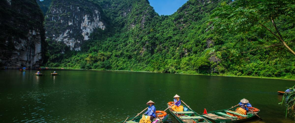 HOA LU – TRANG AN - MUA CAVE - 1 DAY TRIP BY LIMOUSINE (Cycling)