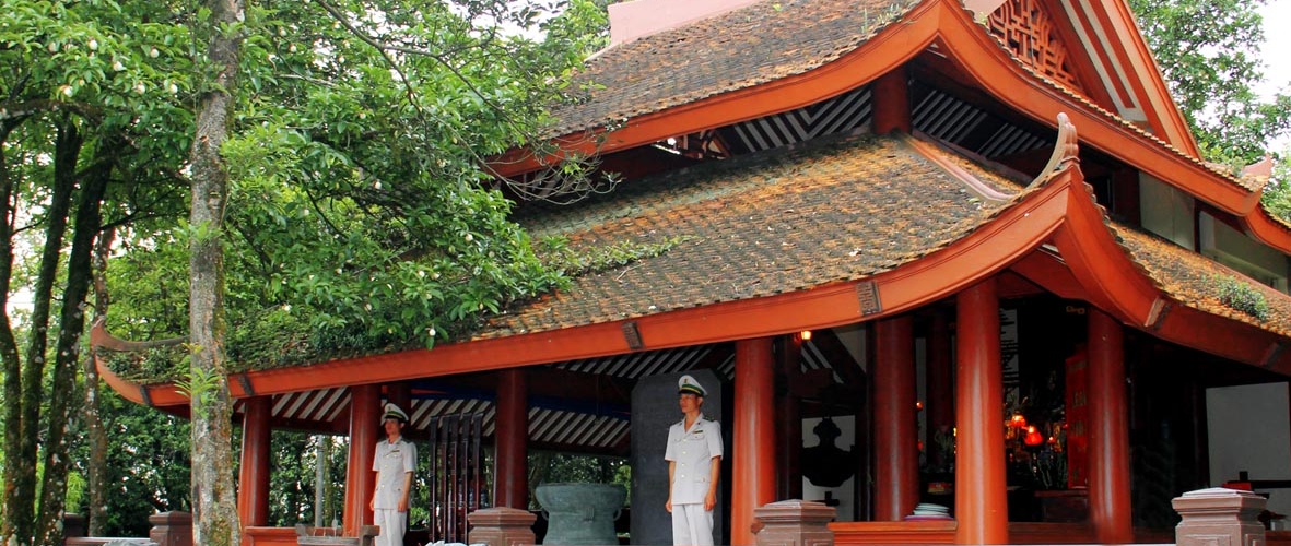 Hanoi Jeep Tour 1 Day Explore Ba Vi National Park